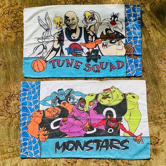 Space Jam 1996 Warner Bros Tune Squad Double Sided Michael Jordan Pillowcases - Picture 1 of 5